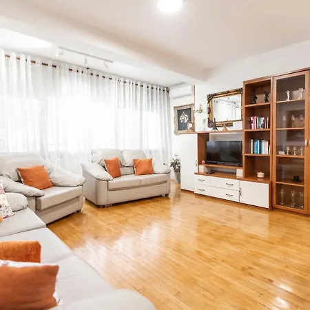 We Blloku 2br Apartament Tirana